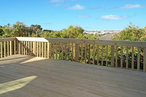 Photo of property in 557c Glenfield Road, Glenfield, Auckland, 0629