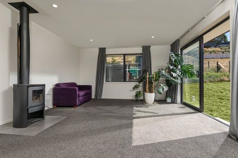 Photo of property in 4 Muscovy Lane, Lake Hawea, Wanaka, 9382