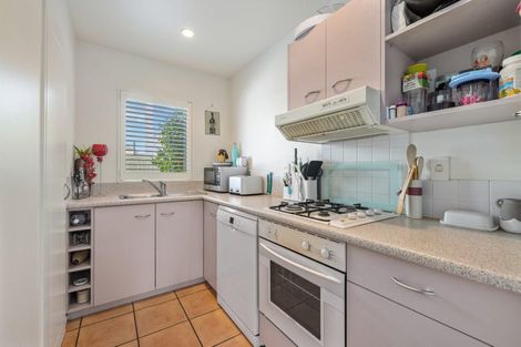 Photo of property in 92 Purchas Street, Edgeware, Christchurch, 8013