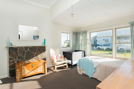 Photo of property in 56 Awapuni Road, Awapuni, Gisborne, 4010