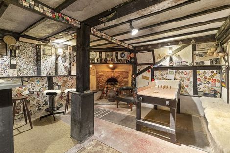 Photo of property in 14 Lane Crescent, Tawa, Wellington, 5028