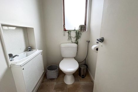 Photo of property in 12a Prince Regent Drive, Half Moon Bay, Auckland, 2012