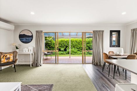 Photo of property in 8 Lucknow Road, Havelock North, 4130