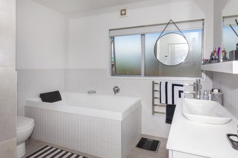 Photo of property in 5a Buffalo Beach Road, Whitianga, 3510