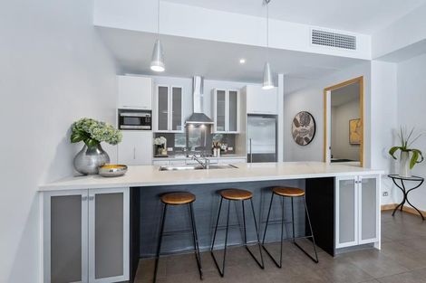 Photo of property in Urbis Apartments, 4/5 Raroa Road, Hutt Central, Lower Hutt, 5010