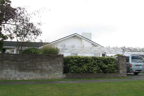 Photo of property in 24 Clifton Terrace, Fitzherbert, Palmerston North, 4410