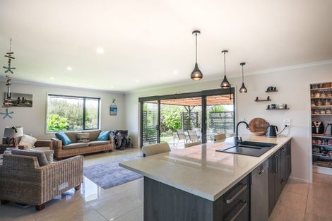 Photo of property in 10 Settlers View, Waipu, 0510