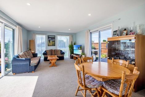 Photo of property in 9 Andesite Drive, Rolleston, 7614