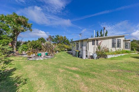 Photo of property in 31 Shortt Street, Foxton Beach, Foxton, 4815