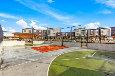 Photo of property in 9/327 Glengarry Road, Glen Eden, Auckland, 0602