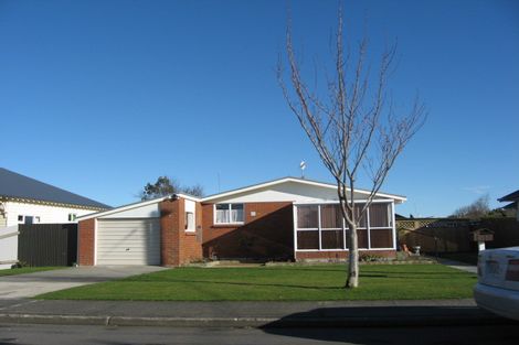 Photo of property in 4 Park Street, Winton, 9720