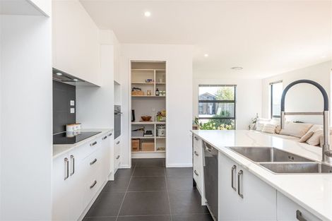 Photo of property in 15 Helen Place, Halswell, Christchurch, 8025