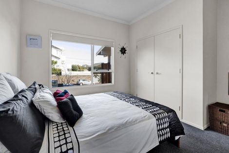 Photo of property in 19 Nobs Line, Strandon, New Plymouth, 4312