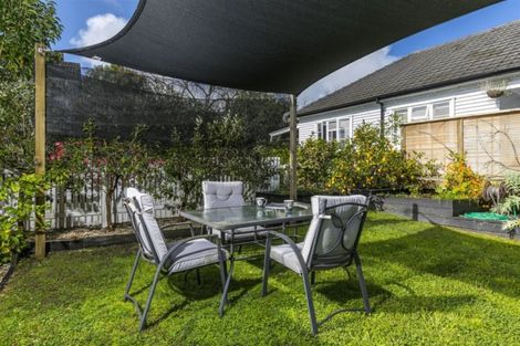 Photo of property in 1/36 Tudor Road, Henderson, Auckland, 0610