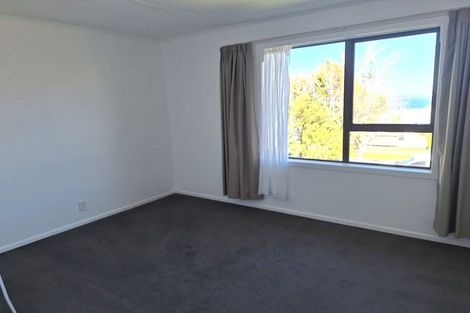 Photo of property in 17 Cypress Drive, Maungaraki, Lower Hutt, 5010