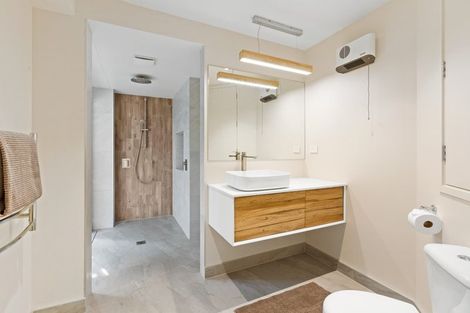 Photo of property in 8f Roseberry Avenue, Birkenhead, Auckland, 0626