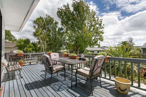Photo of property in 55 Larissa Avenue, Henderson, Auckland, 0610