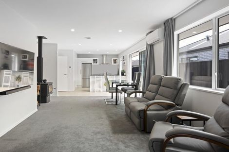 Photo of property in 13 Higgins Street, Woodend, 7610