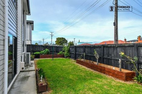 Photo of property in 76 Carruth Road, Papatoetoe, Auckland, 2025