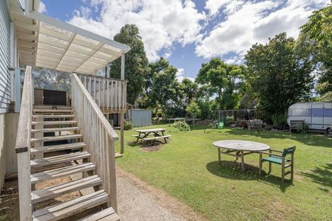 Photo of property in 3 Daphne Road, Tairua, 3508