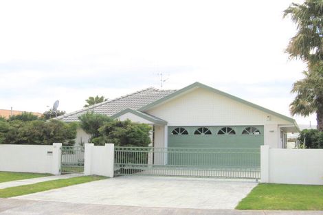 Photo of property in 11 Monterey Key, Papamoa Beach, Papamoa, 3118