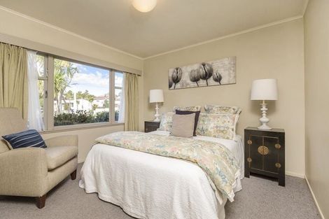 Photo of property in 28 James Street, Bayview, Auckland, 0629