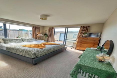 Photo of property in 64 Keppel Street, New Brighton, Christchurch, 8083