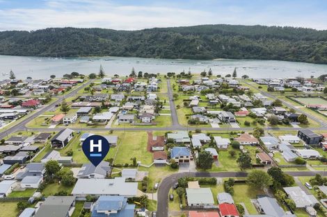 Photo of property in 219 The Square, Whangamata, 3620
