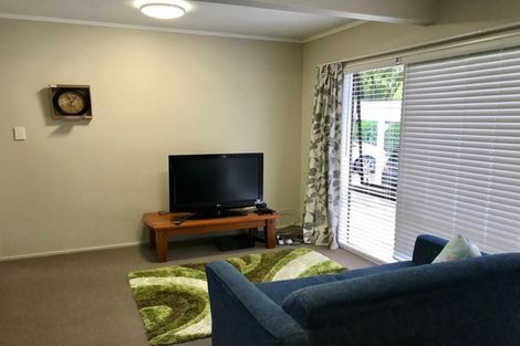 Photo of property in 3/8 Park Hill Road, Birkenhead, Auckland, 0626