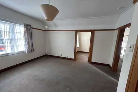 Photo of property in 227 The Parade, Island Bay, Wellington, 6023