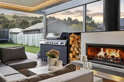 Photo of property in 10 Snowberry Street, Albert Town, Wanaka, 9305