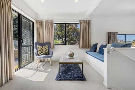 Photo of property in 1/9 Kells Place, Botany Downs, Auckland, 2010