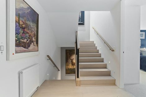 Photo of property in 12 Bay Rise, Wanaka, 9305