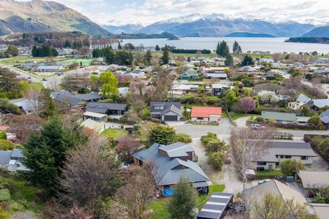 Photo of property in 7 Redwood Lane, Wanaka, 9305