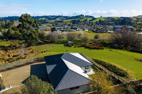 Photo of property in 17 Abbotts Hill Road, Abbotsford, Dunedin, 9018