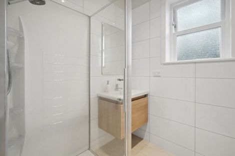 Photo of property in 128 Cashmere Avenue, Khandallah, Wellington, 6035