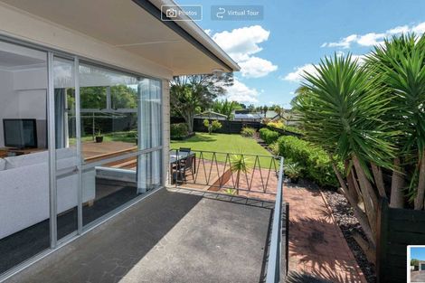 Photo of property in 11 Towra Place, Botany Downs, Auckland, 2010