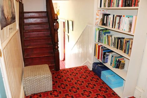 Photo of property in 72 Sutherland Street, Dunedin Central, Dunedin, 9016