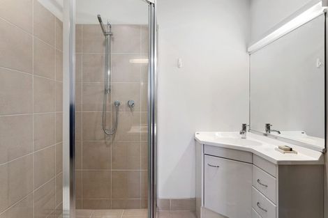 Photo of property in White Isle Apartments, 13/23 Quay Street, Whakatane, 3120