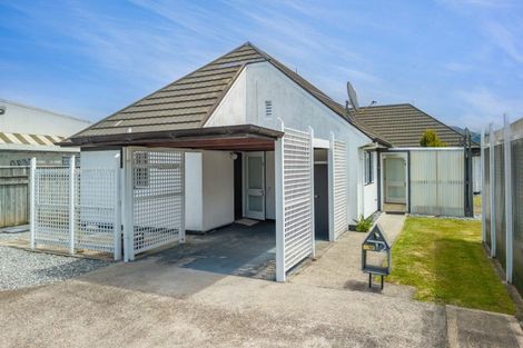 Photo of property in 12 Oaks Lane, Motueka, 7120