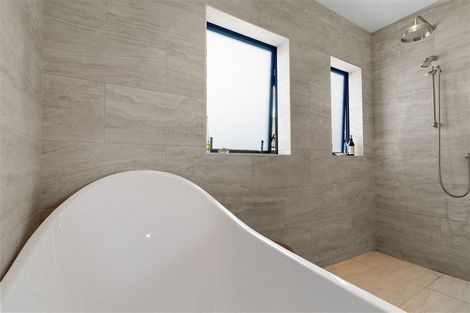 Photo of property in 114 Tamaki Road, Whangamata, 3620