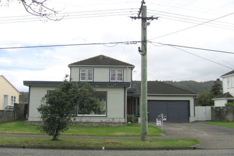 Photo of property in 28 Compton Crescent, Taita, Lower Hutt, 5011