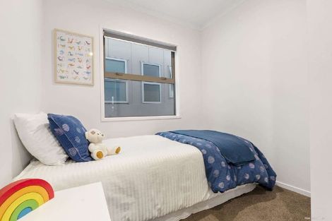 Photo of property in 8 Karauria Lane, Orewa, 0931