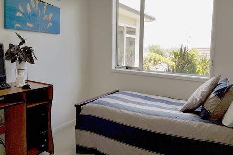 Photo of property in 215d Schnapper Rock Road, Schnapper Rock, Auckland, 0632