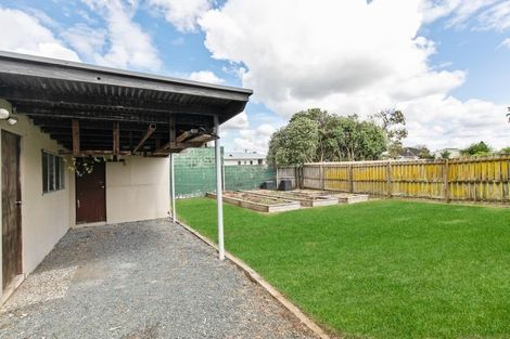 Photo of property in 76 Cargill Street, Papakura, 2110