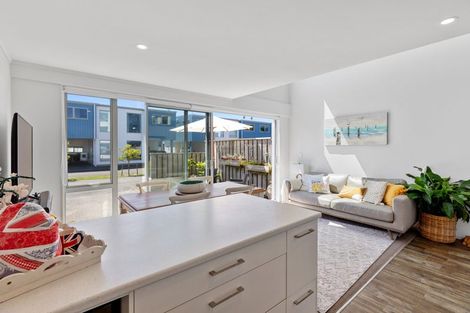 Photo of property in 31 Reynolds Place, Papamoa Beach, Papamoa, 3118