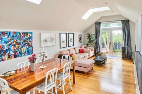 Photo of property in 63 Brougham Street, Mount Victoria, Wellington, 6011