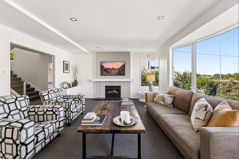 Photo of property in 15b Wilding Avenue, Northcote Point, Auckland, 0627