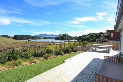 Photo of property in 19 Robertson Street, Raglan, 3225