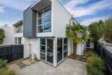Photo of property in 543 Barbadoes Street, Edgeware, Christchurch, 8013